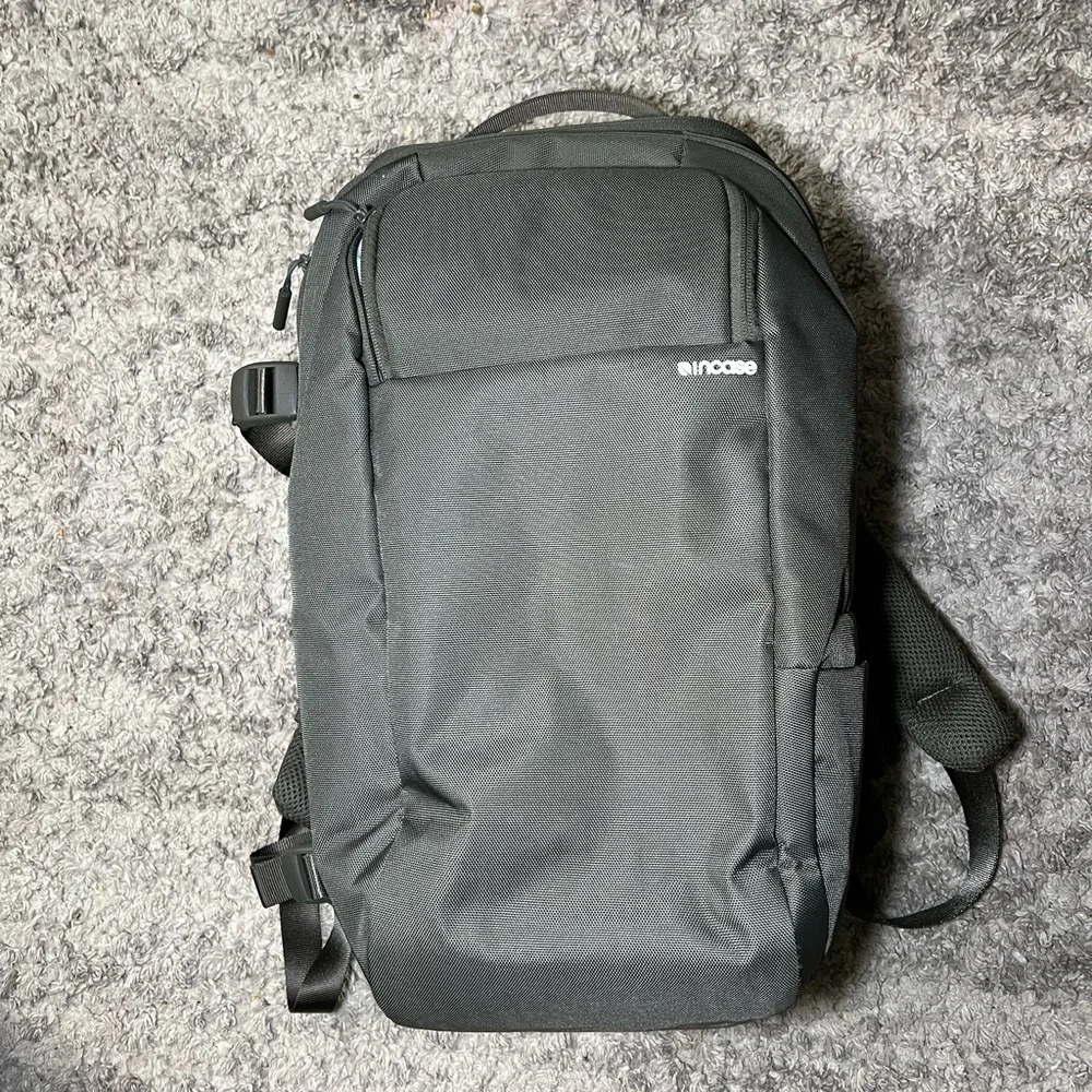 Income Camera backpack - Picture 1 of 2